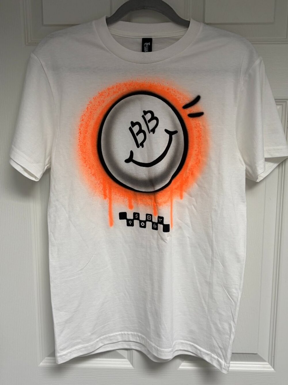 Bitcoin Smiley Airbrush Tee